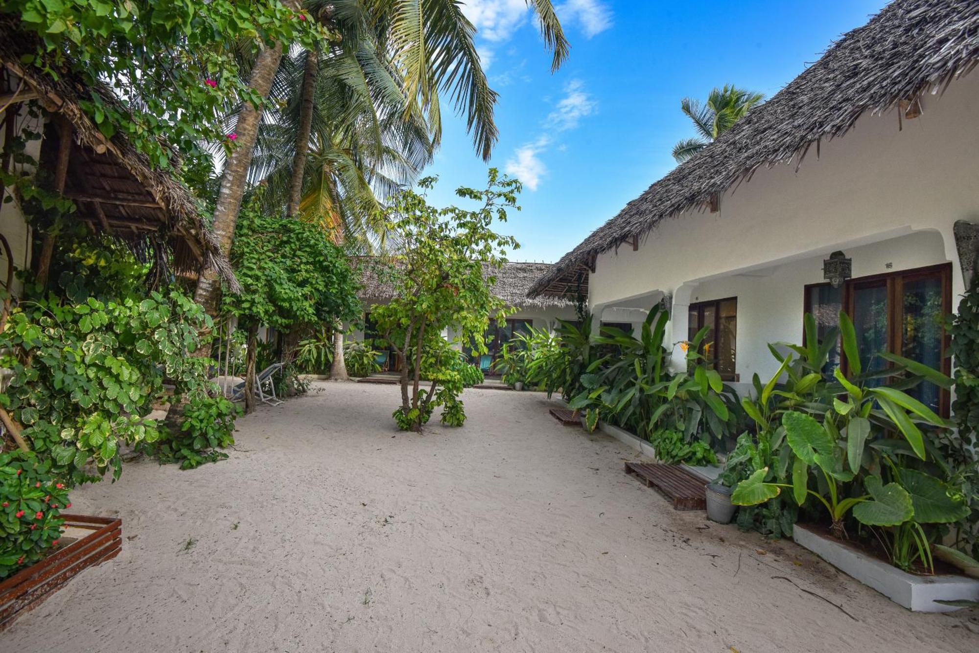 Badolina Bungalows นูงวี ภายนอก รูปภาพ